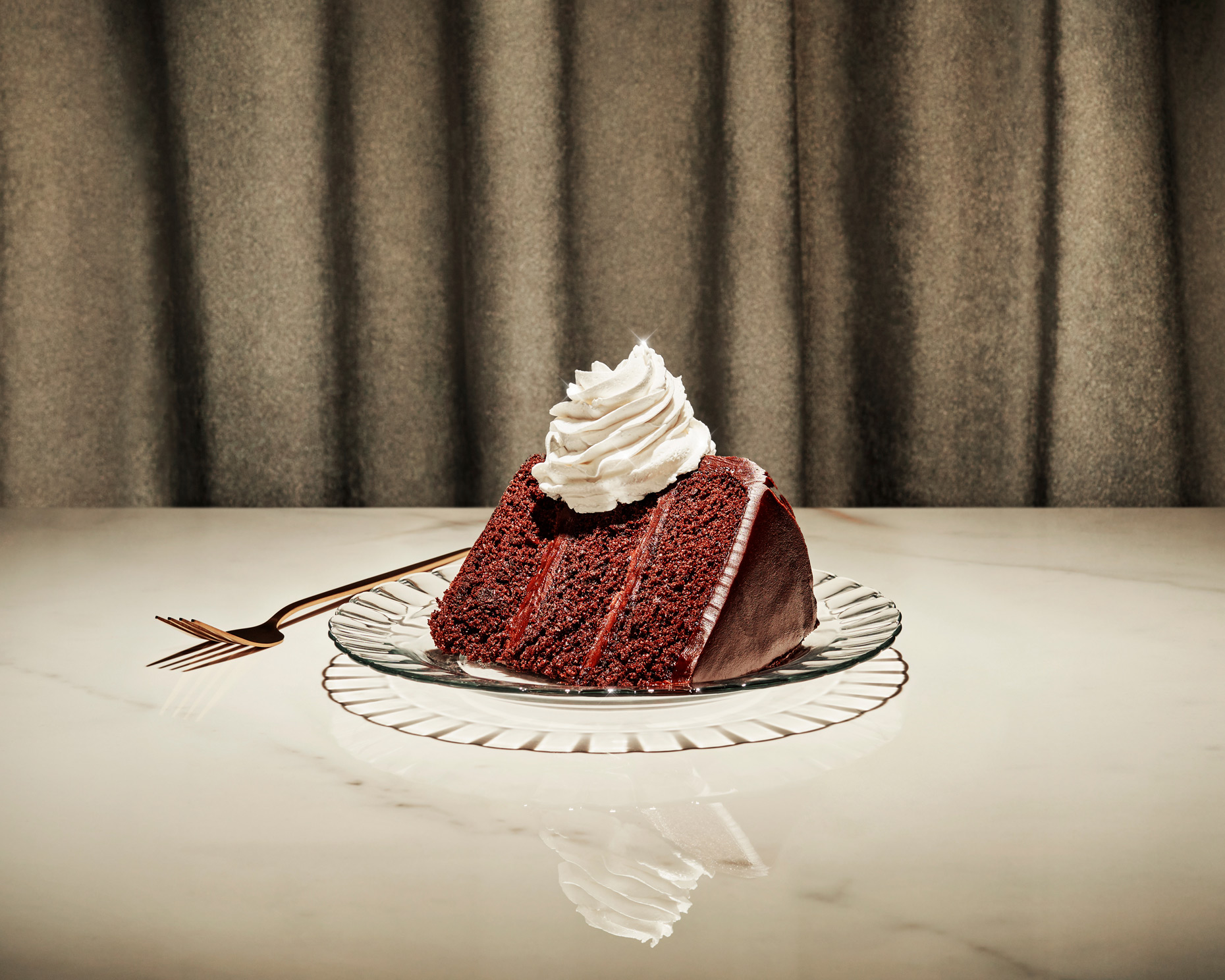 Whipshots_DeepiAhluwalia_chocolate-cake_evergreen_web
